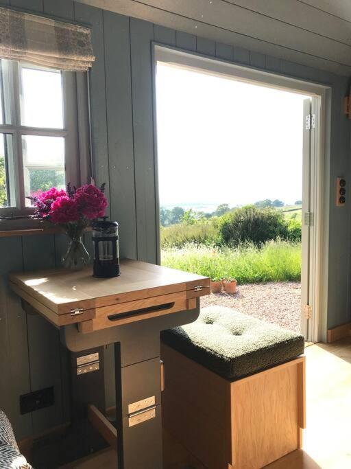 Private Charming Hideaway With Stunning Views In Quantock Hills Apartment Crowcombe Exterior photo